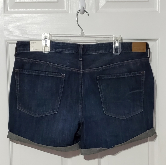 American Eagle Dark Wash Cuffed Midi Shorts - Picture 3 of 7